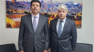مجدلاني يطلع السفير التونسي على المستجدات السياسية والانتهاكات الإسرائيلية 