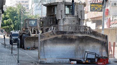 جرافات الاحتلال تدمر البنية التحتية في قباطية وسط تعزيزات عسكرية ومواجهات 