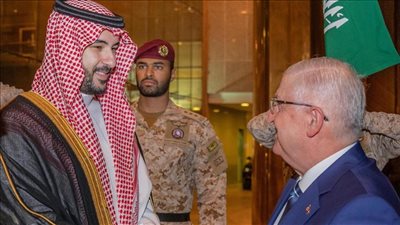 وزير الدفاع التركي يلتقي نظيره السعودي