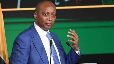 موتسيبي رئيسًا للاتحاد الإفريقي لكرة القدم 