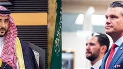 وزير الدفاع السعودي يستعرض هاتفيًا مع نظيره الأمريكي التعاون الاستراتيجي