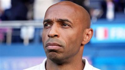 هنري يكشف عن مرشحه المفضل للفوز بالكرة الذهبية 2025