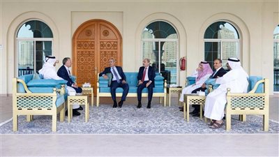 بتكليف من الرئيس.. وزير الخارجية يلتقي مع المبعوث الأمريكي للشرق الأوسط