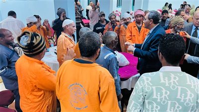 محافظ قنا يواصل مشاركاته بحفلات الإفطار الجماعية للعاملين بالواحدات المحلية 