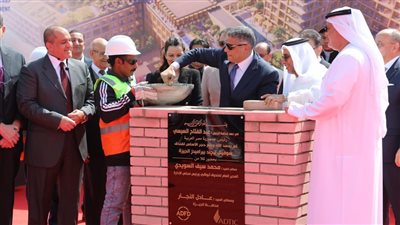 محافظ الجيزة يضع حجر الأساس لمشروع بطريق القاهرة – الإسكندرية الصحراوي