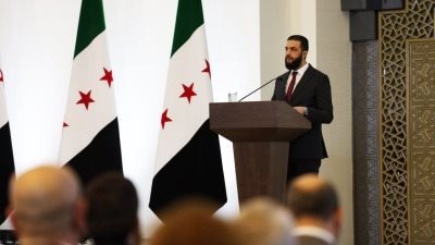 الشرع يوقع مسودة الإعلان الدستوري: 