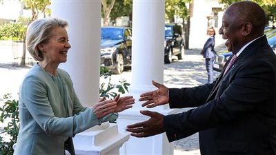 الاتحاد الأوروبي يعلن عن حزمة استثمارية بقيمة 4.7 مليار يورو لجنوب إفريقيا