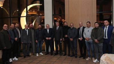 لتعزيز التواصل والتلاحم.. القنصل العام في الرياض يلتقي أبناء الجالية المصرية في حائل