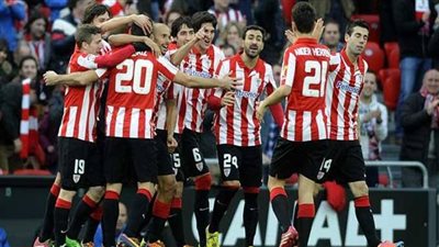 أتلتيك بلباو يضرب روما بثلاثية ويتأهل في الدوري الأوروبي