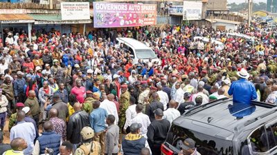 شرطة كينيا تعتقل الشباب بعد 