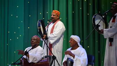  ليالي رمضان بالسامر.. تفاعل كبير مع فلكلور أسوان وإيقاعات الأنفوشي