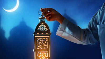 اليوم الرابع عشر من رمضان.. نفحات إيمانية واقتراب من منتصف الشهر الفضيل