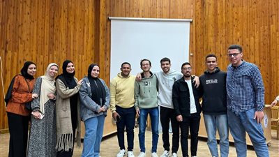 تمريض جامعة القناة تتوج بلقب الموسم الخامس لبطولة عباقرة الكليات