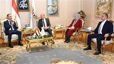 وزير الطيران يبحث مع «سيتا» العالمية  التحول الرقمى فى المطارات