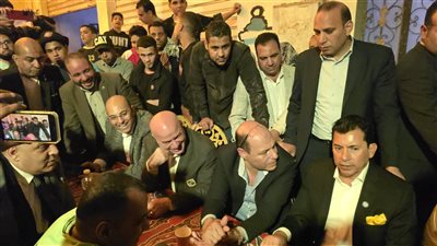 وزير الرياضة يلتقي شباب المطرية بعد حفل إفطار ١٥ رمضان   