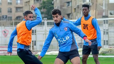تدريبات بدنية لبدلاء الزمالك بعد الفوز على سموحه