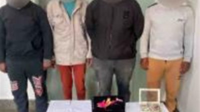 ضبط المتهمين بسرقة محتويات شقة سيدة بالتجمع