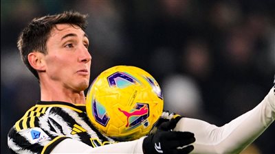 كامبياسو يزيد معاناة يوفنتوس بعد الخسارة أمام فيورنتينا