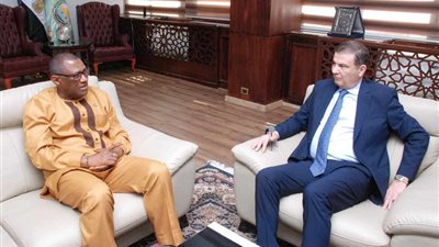 وزير الزراعة وسفير سيراليون بالقاهرة يبحثان التعاون في الأنشطة الزراعية 