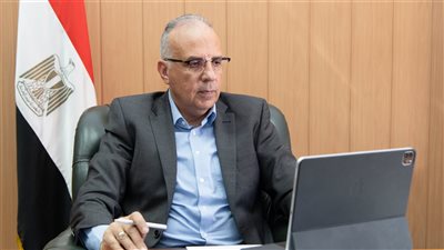 وزير الري يؤكد على ضرورة التزام كل إدارة رى بالحصص المائية المقررة لها 