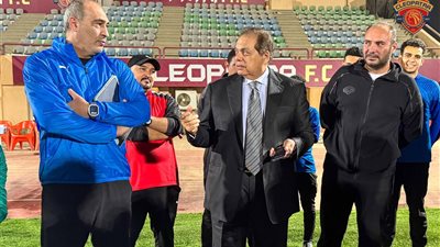 رئيس نادي سيراميكا كليوباترا يدعم اللاعبين بعد التأهل لنصف نهائي الكأس