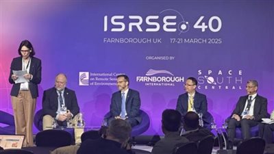 الرئيس التنفيذي لوكالة الفضاء يشارك في مؤتمر الاستشعار عن بعد للبيئة