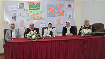 جامعة الفيوم تنظم ندوة دور المراة المصرية في بناء الحاضر والمستقبل بكلية الألسن