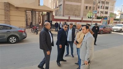 محافظ الدقهلية يوجه بتكثيف اعمال رفع القمامة بالمنصورة