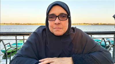 محافظ الأقصر يهنئ الدكتورة مريم محمد  الأم المثالية على مستوى المحافظة