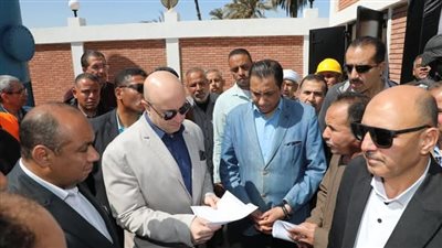 محافظ بني سويف يفتتح التشغيل التجريبي لمشروع الصرف الصحي بمعصرة أبوصير