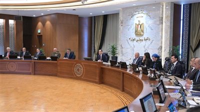مدبولي يوجه الوزراء بتكثيف جولاتهم الميدانية في مواقع العمل