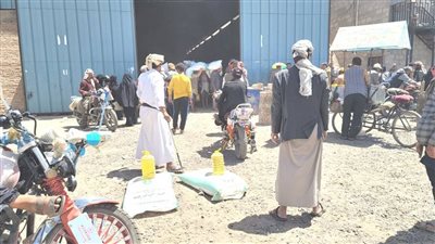 القيادة المركزية الأمريكية تتهم الحوثيين بالاستيلاء على مساعدات غذائية في صعدة 