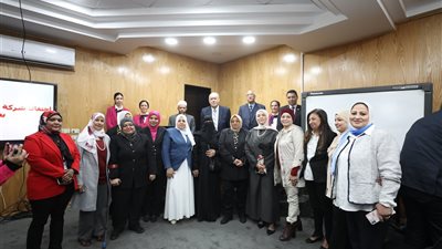 شركة ميناء القاهرة الجوى تحتفل بعيد الأم وتكرم 13 سيدة من الأمهات