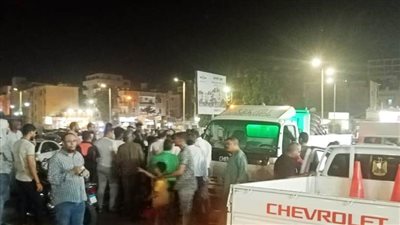إستعداداً لعيد الفطر المبارك.. حملات ميدانية لرفع الإشغالات بأسوان 