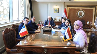 وزير التعليم العالي يتابع تحضيرات المؤتمر المصري الفرنسي