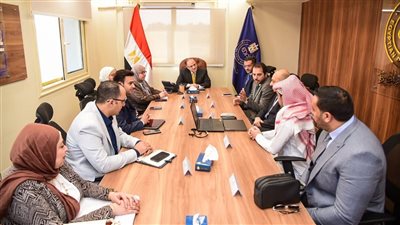 الدواء المصرية تبحث تعزيز التعاون والاستثمار  مع شركتي الأدوية السعودية 