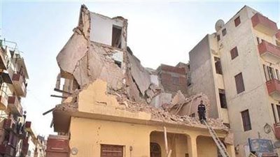انهيار أجزاء من منزل مكون من طابقين في الدرب الأحمر بلا إصابات 