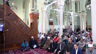 محافظ أسوان: توفير أوجه الدعم والرعاية للأسر الأكثر إحتياجاً