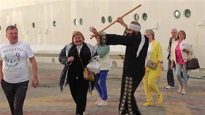 ميناء الإسكندرية يستقبل الباخرة السياحية 