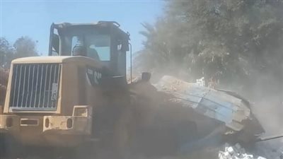  إزالة 8 حالات تعدى علي أراضي أملاك الدولة بدشنا