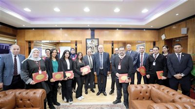 «إسحق» يكرم المتميزين بشركة ميناء القاهرة الجوى