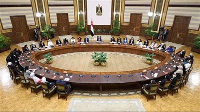 الرئيس السيسي يشارك في لقاء المرأة المصرية والأم المثالية