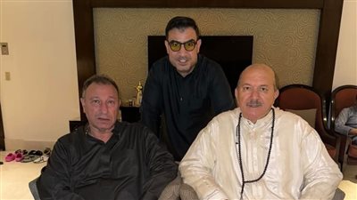 صناع الحديد يقضون ليالى رمضان بالمدينه المنوره بصحبة  الخطيب 