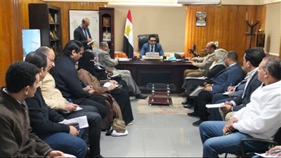 مناقشة آليات تنفيذ توصيات نائب وزير الصحة على طاولة إجتماعات صحة سوهاج 