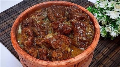 لمائدة رمضان والعيد| حضري اللحم المحمر  بالبصل والمكسرات لمذاق شهي