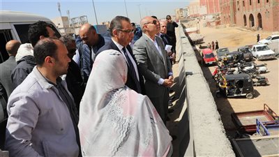 محافظ القاهرة يتابع أعمال تطوير الرؤية البصرية للطريق الدائري 
