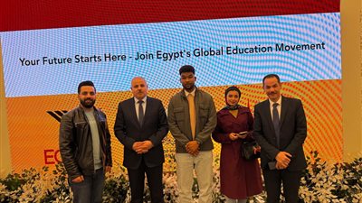 طلاب جامعة قناة السويس الوافدون يشاركون في حفل الإفطار السنوي بالقاهرة 