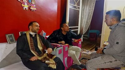  طعنه في رقبته وبتر إصبعه.. صرخة صاحب مخبز من تاجر آيس| فيديو 