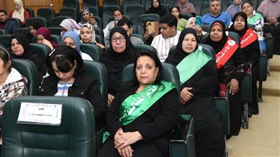 تتويج 9 سيدات فى قنا بلقب الأم المثالية 