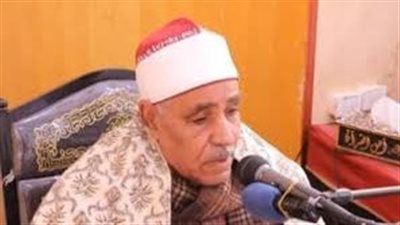 وفاة القارئ الشيخ حسن عوض الدشناوي بعد أيام من تعرضه لحادث آليم 